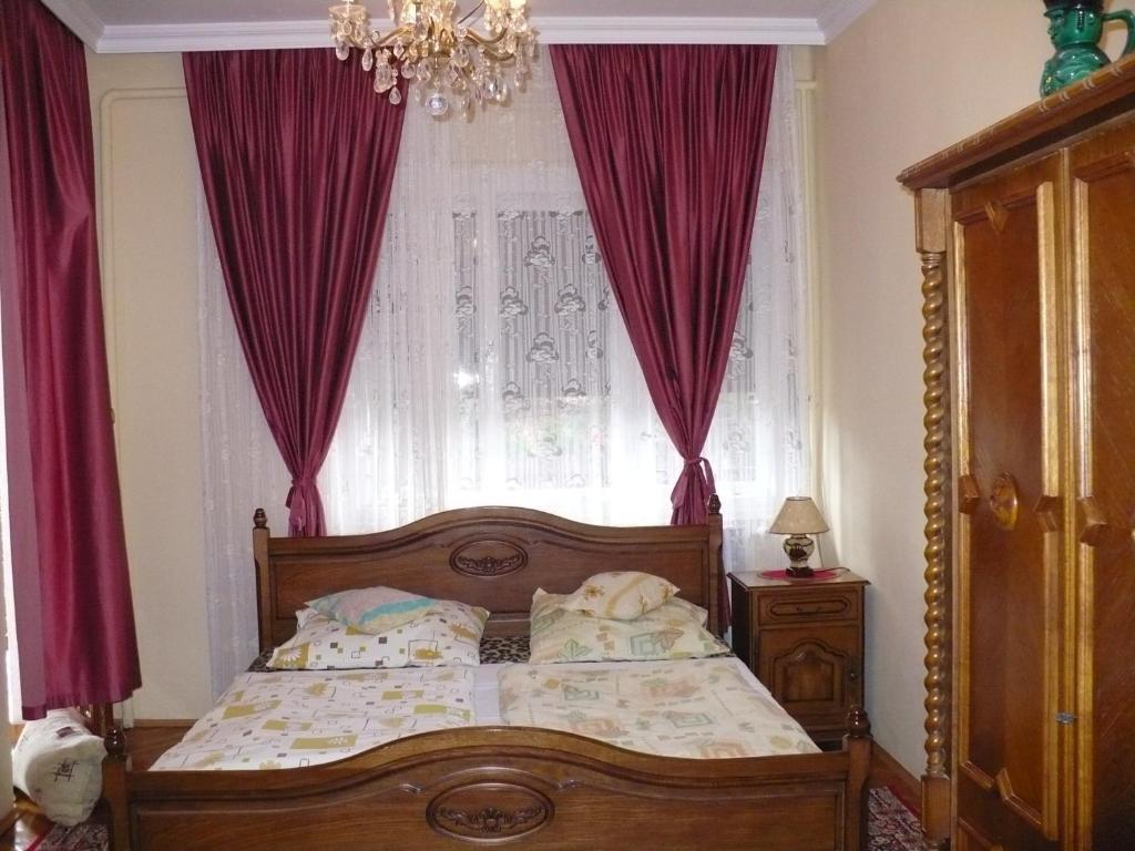 Kitty Apartman Apartment มิชโคลซ์ ห้อง รูปภาพ