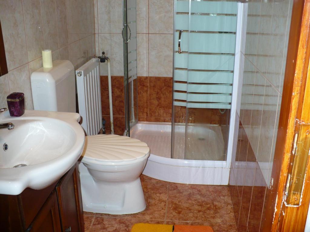 Kitty Apartman Apartment มิชโคลซ์ ภายนอก รูปภาพ